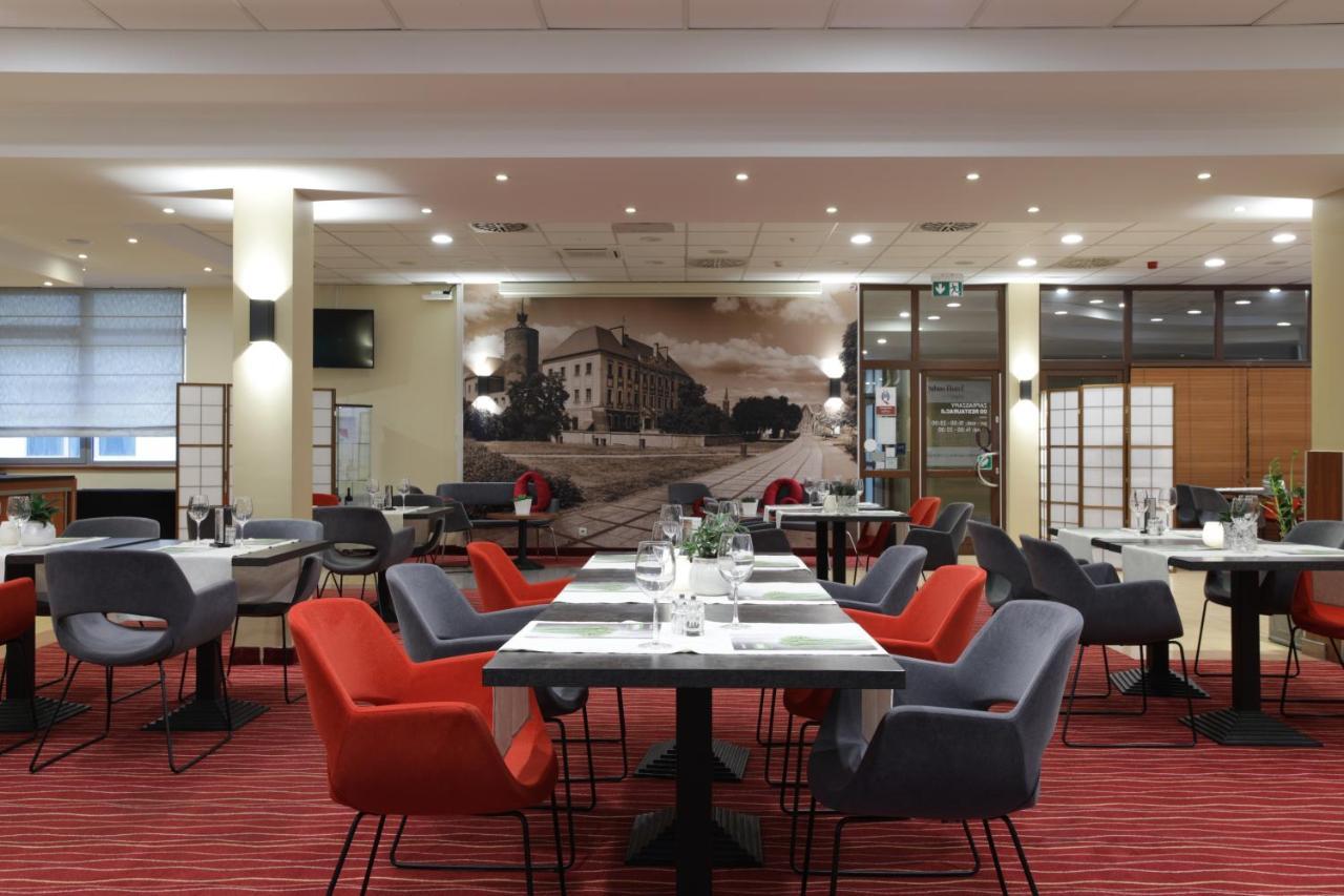 Qubus Hotel Glogow Экстерьер фото
